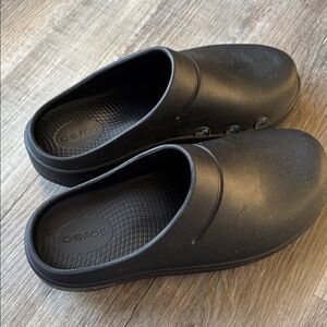 OOFOS Unisex OOCloog Recovery Clog Slip On Sandal Euro 38